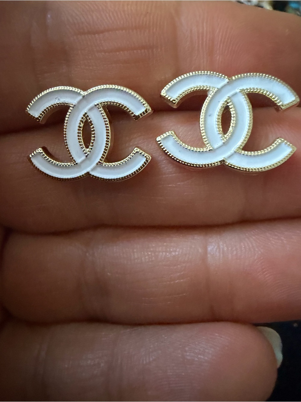 White Enamel Fashion Ubranded Logo Stud Earrings with Gold Trim size 15 mm small